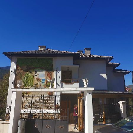 Къща Томови,Стаи За Гости Dewin Exterior foto