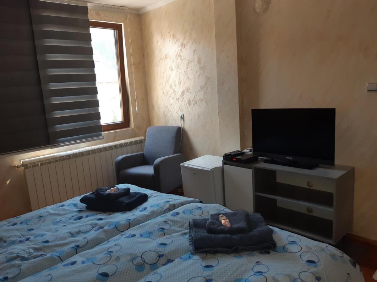 Къща Томови,Стаи За Гости Dewin Exterior foto