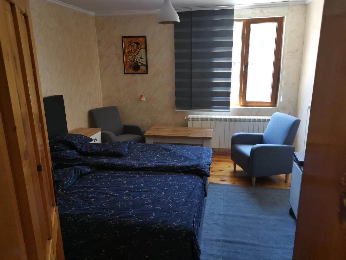 Къща Томови,Стаи За Гости Dewin Exterior foto