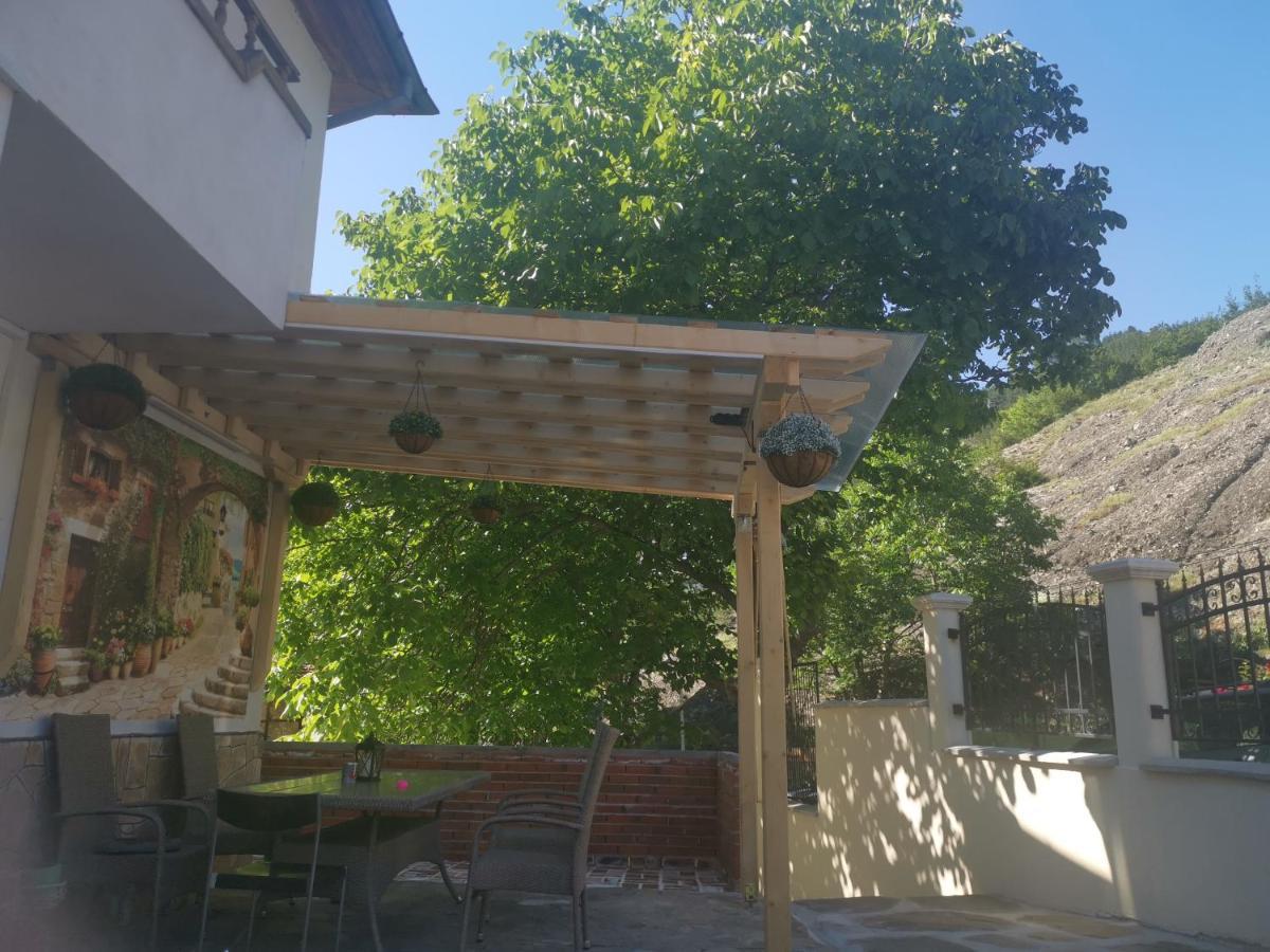 Къща Томови,Стаи За Гости Dewin Exterior foto