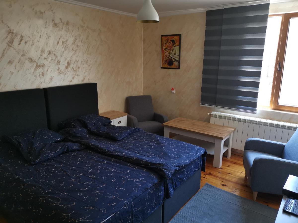 Къща Томови,Стаи За Гости Dewin Exterior foto