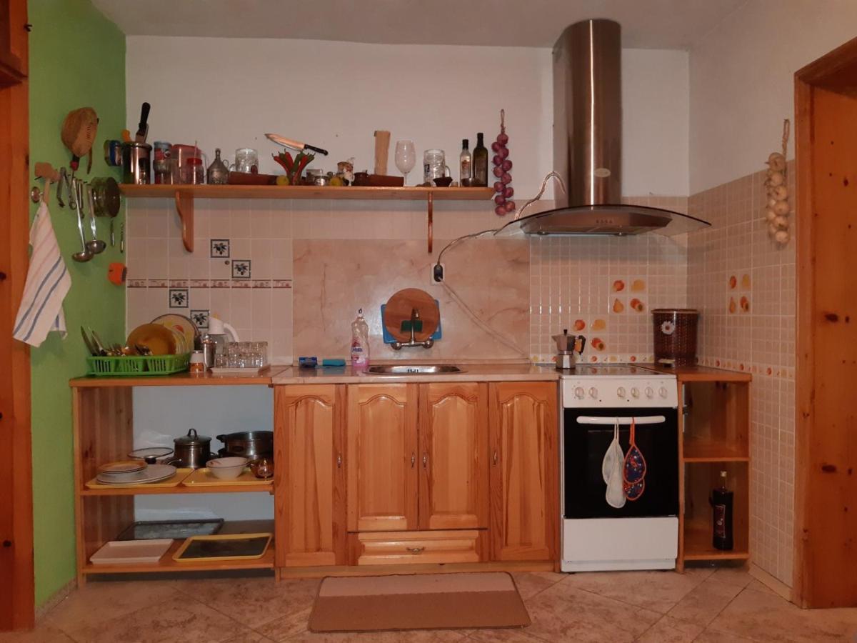 Къща Томови,Стаи За Гости Dewin Exterior foto