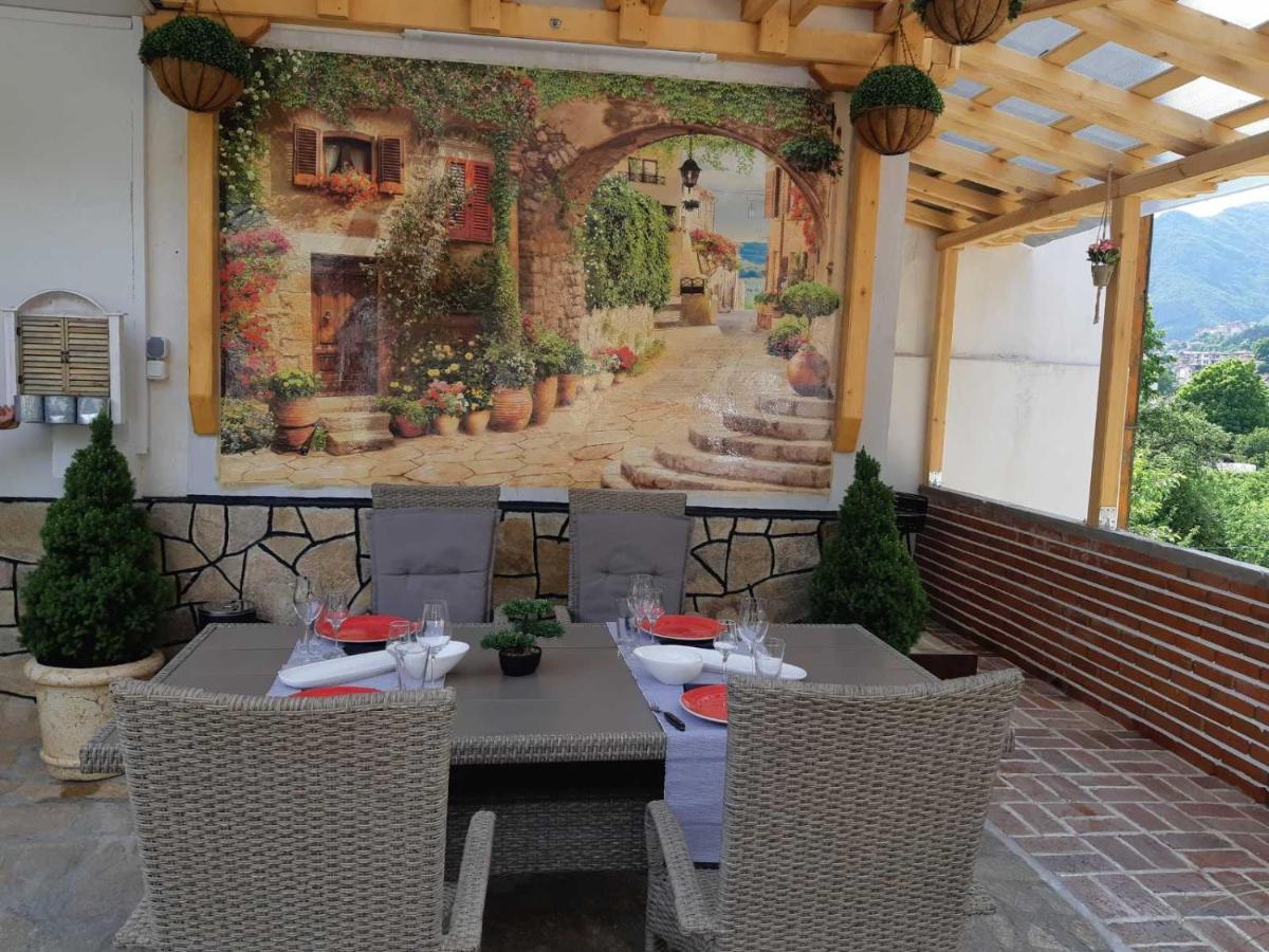 Къща Томови,Стаи За Гости Dewin Exterior foto