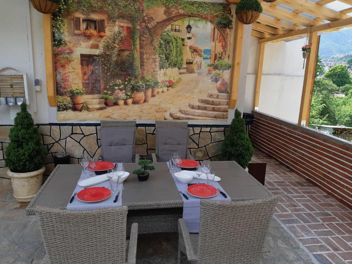 Къща Томови,Стаи За Гости Dewin Exterior foto