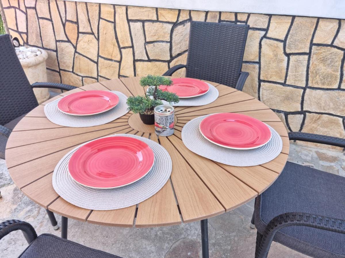 Къща Томови,Стаи За Гости Dewin Exterior foto