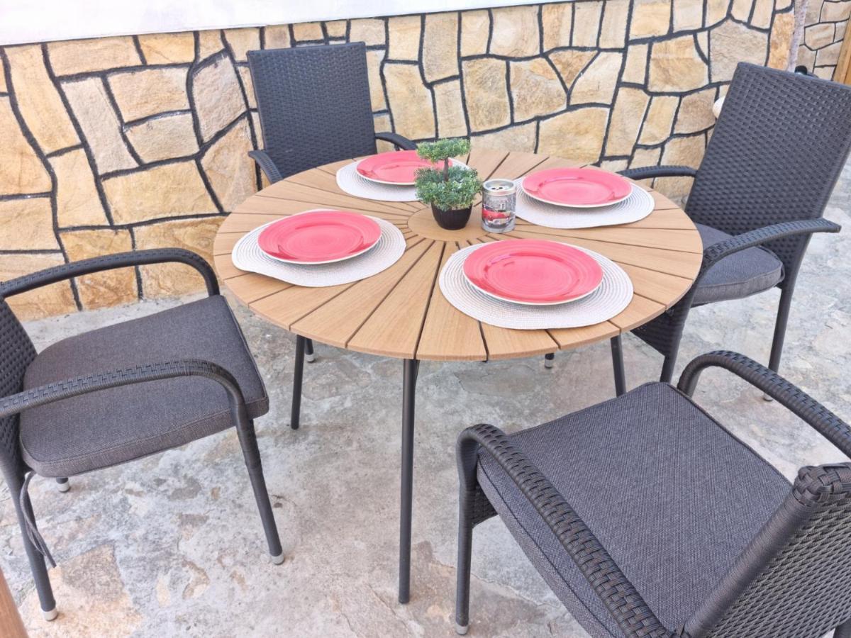 Къща Томови,Стаи За Гости Dewin Exterior foto