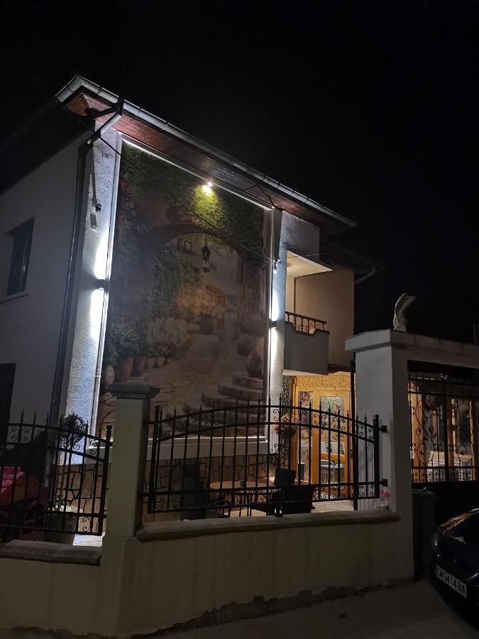 Къща Томови,Стаи За Гости Dewin Exterior foto